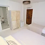 B House *