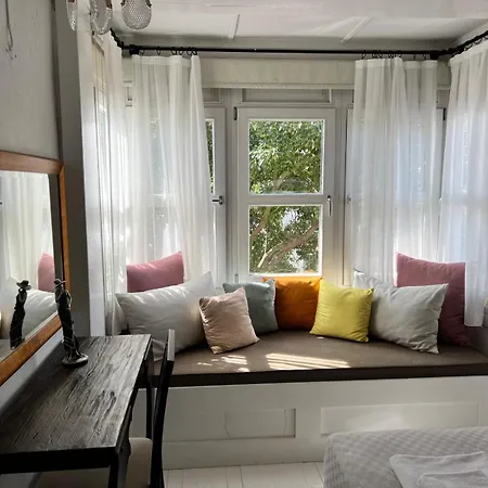 B House Hotell