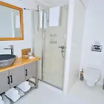 B House * アラカティ