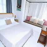 B House アラカティ